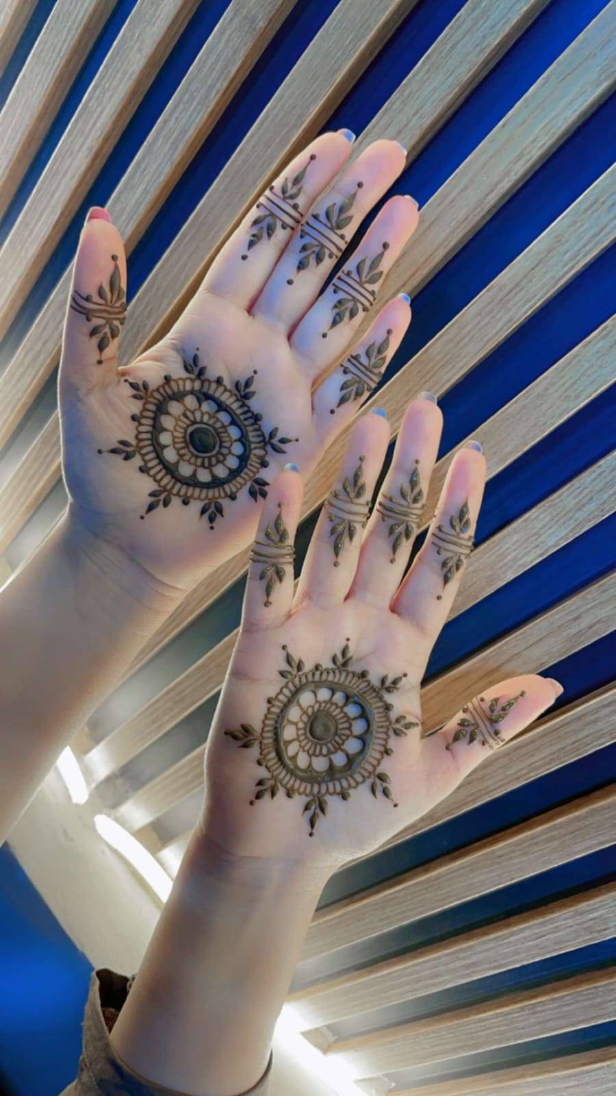 Heena Artist Mirdif Dubai - Razan Salon