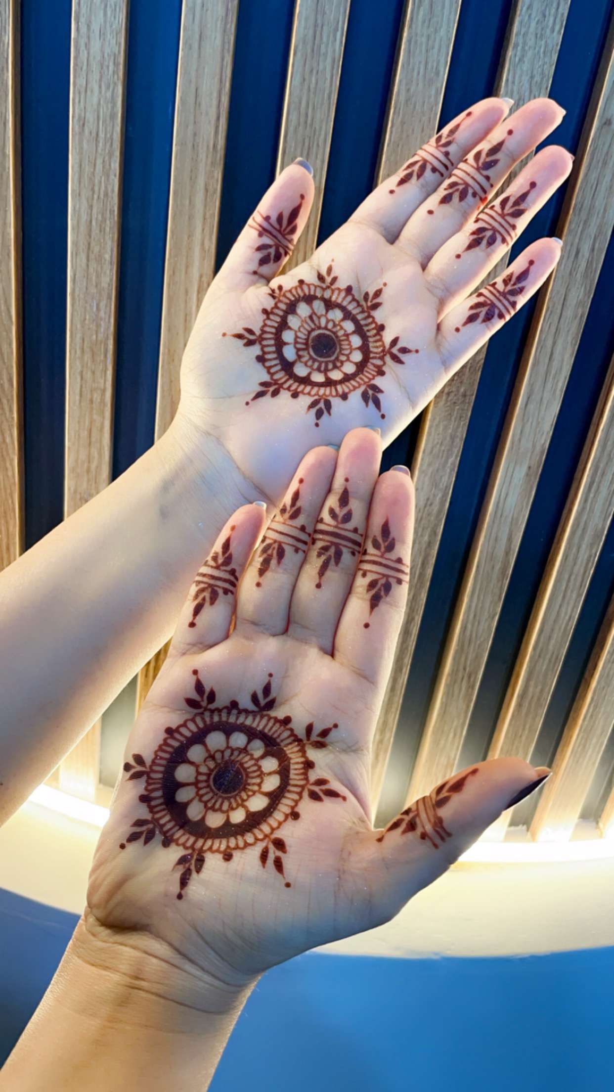 Heena Artist Mirdif Dubai - Razan Salon